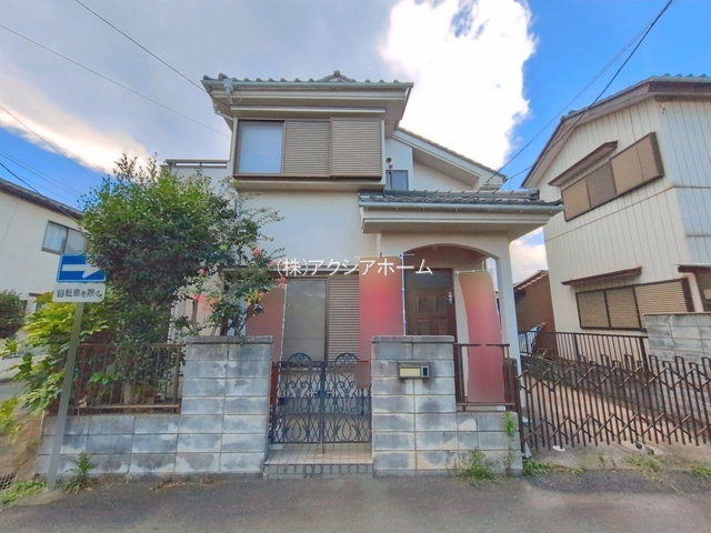所沢市北中3丁目　中古一戸建　～全居室6帖以上～