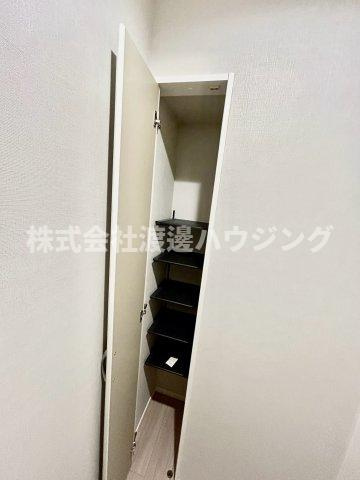 Reメゾン桃谷の収納|玄関収納