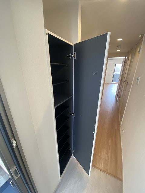 リブリ oak 出屋敷の収納