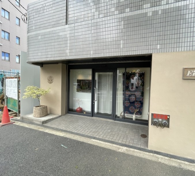 エイタイマンションのエントランス
