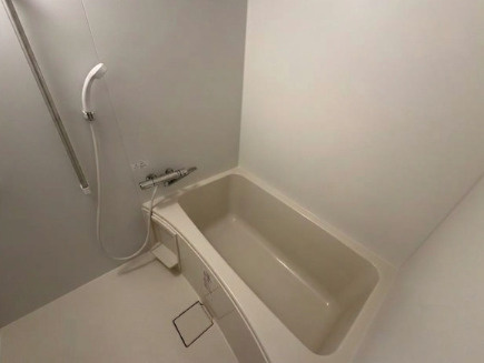 エバーライフ通町【キャッシュバック】の浴室|お風呂です