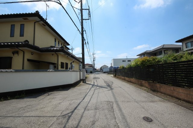 KEM鹿沼市千渡１期　中古戸建の前面道路含む現地写真|〇前面道路〇
北側前面道路　公道6.0ｍ　/2026.7.10撮影