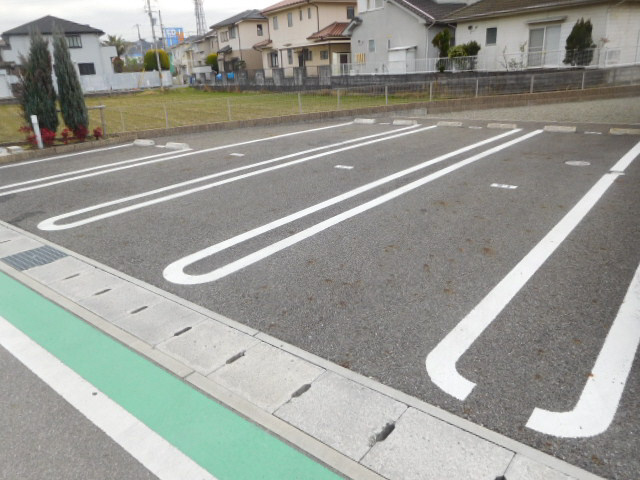 カーサフィオーレの駐車場