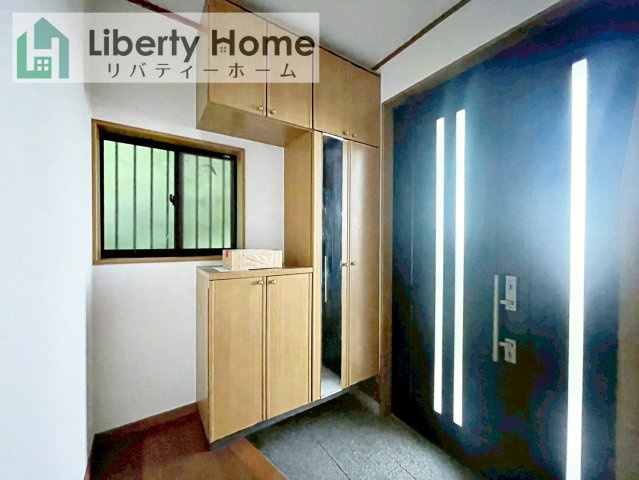 取手市寺田1期　中古戸建の玄関