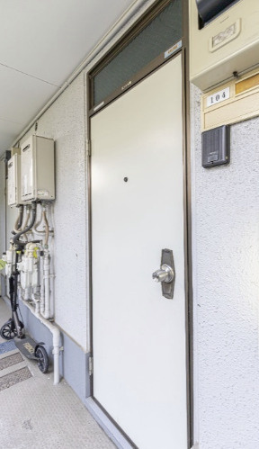 Doors方南町の玄関