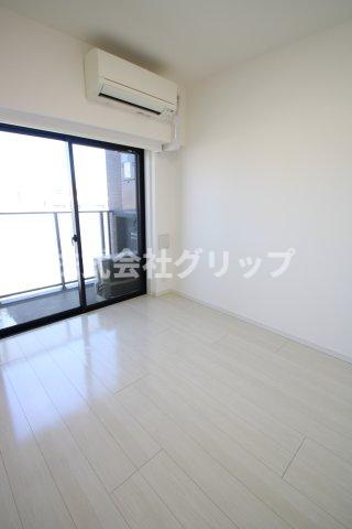 Le'a横濱ヴィヴァーチェの洋室