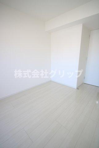 Le'a横濱ヴィヴァーチェの洋室