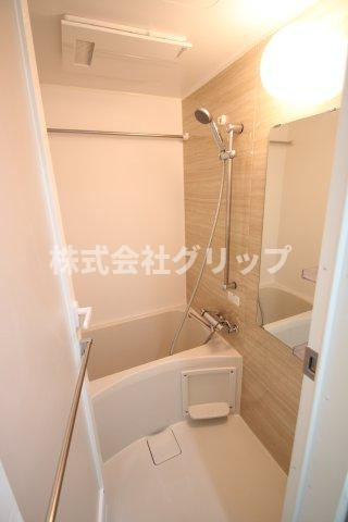 Le'a横濱ヴィヴァーチェの浴室