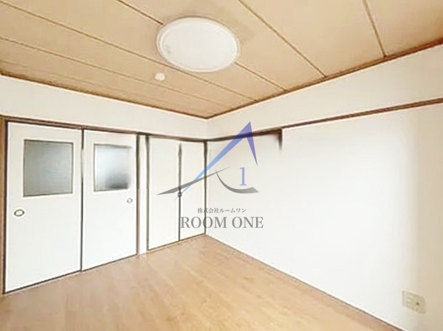 池長ビルの居間・リビング|洋室のお部屋です。