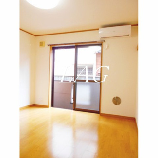 【居間・リビング】 | メゾンボヌール | 洋室のお部屋です。