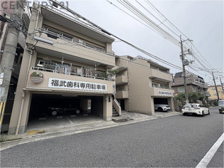 敷地内に駐車場あります♪