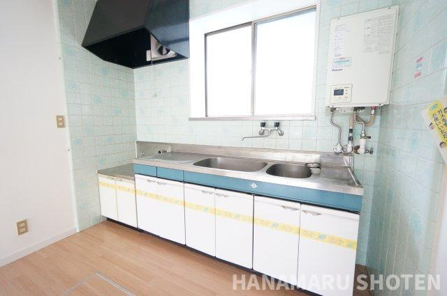 宮内貸家のキッチン|物件、駅でお待ち合わせでのご案内歓迎！