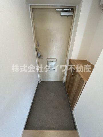マンション稲葉の玄関