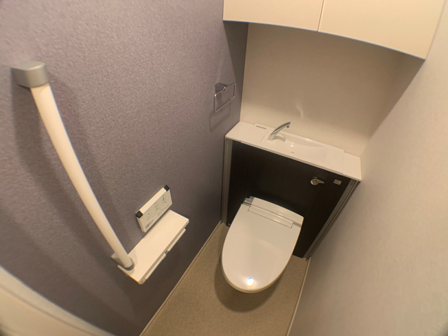 ウォシュレット付きのトイレです♪