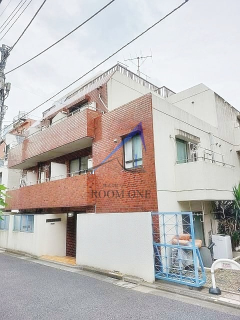スカイコート新宿