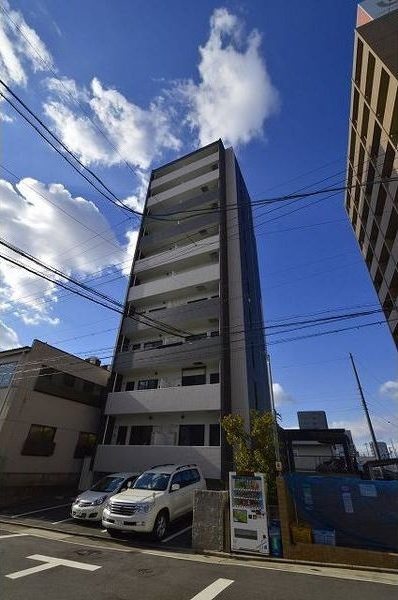 Canal East