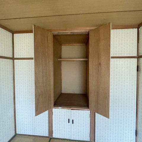 室蘭市東町5丁目28-10戸建の収納
