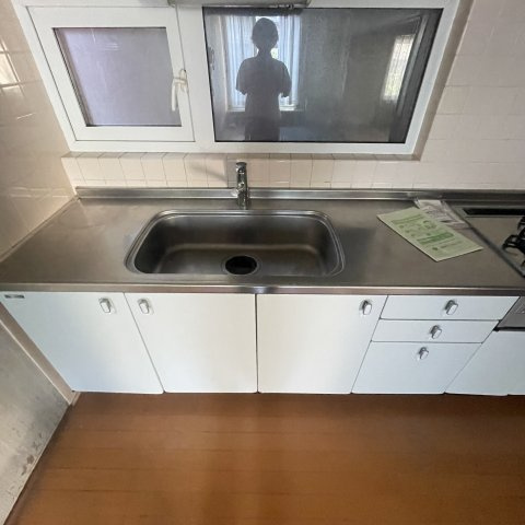 室蘭市東町5丁目28-10戸建の洗面所