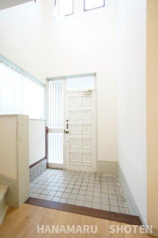 中古　千葉市若葉区加曽利町の玄関|＊当日ご案内可＊ご希望の物件まとめてご案内！弊社が掲載していない物件でもOK♪お気軽にご相談ください ♪お電話でのお問合わせがスムーズ♪