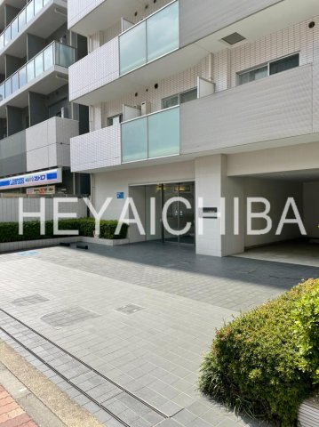 グランハイツ錦糸町のエントランス