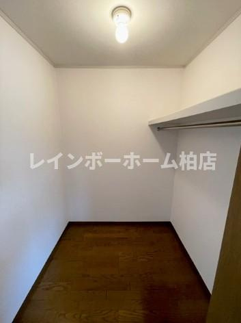 特典：仲介手数料が無料です!!の収納|ウォークインクローゼット