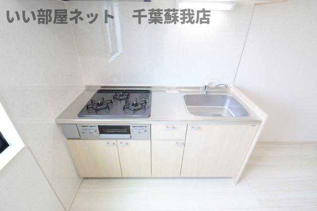 ナリトモ赤井Ａのキッチン|お料理しやすいキッチンです