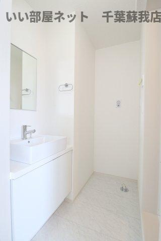 ナリトモ赤井Ａの洗面所|スペースが確保できる洗面所です