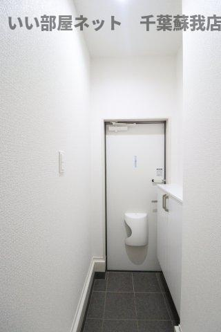 ナリトモ赤井Ａの玄関|玄関です