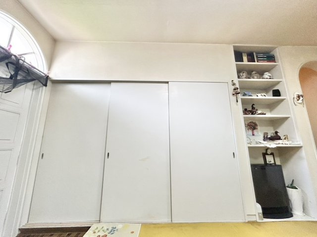 中古戸建　川西市大和西5丁目の収納|玄関横収納　「使う場所」と「しまう場所」が同じ場所にあることでリビングや玄関周りを日々綺麗にキープ♪