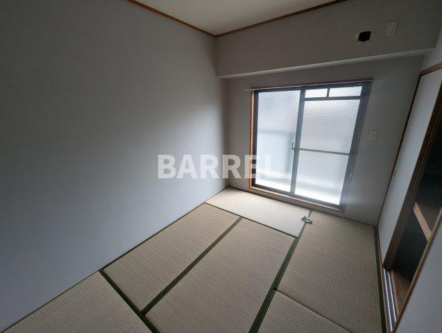 エル三津屋の和室