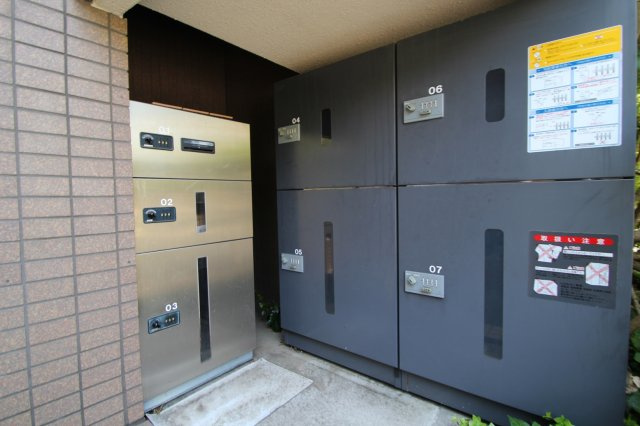 川崎市高津区諏訪３丁目の賃貸マンションのその他共用部分|宅配ボックス