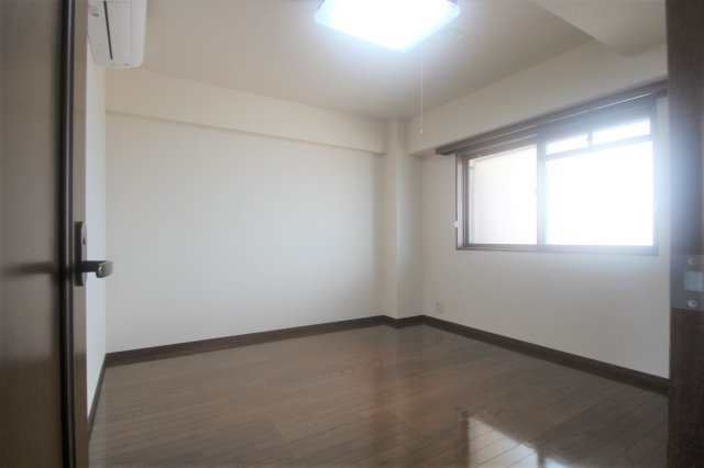 川崎市高津区諏訪３丁目の賃貸マンションの居間・リビング|他室参考写真