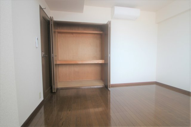 川崎市高津区諏訪３丁目の賃貸マンションの収納|他室参考写真
