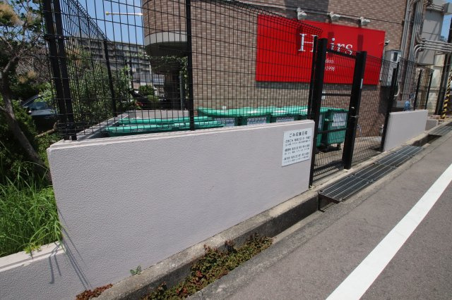 【設備】 | プランドールマサキ | 敷地内ゴミ捨場