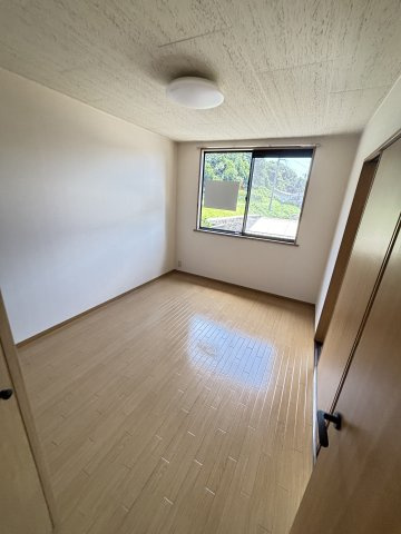 グリーンフローラス御堀の洋室|個人の部屋や寝室として使える洋室です