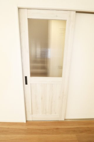 郡山市富久山町福原字町田　　　  4号棟　　　明健小学校、明健中学区　の洋室|※同社施工例