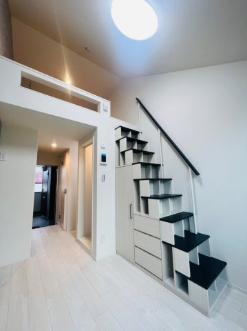 Studio24