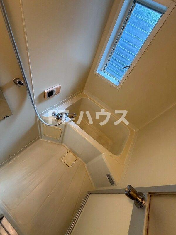 グリーンバーンの浴室