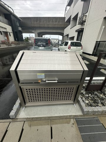 GRAND D-ROOM 花園の駐車場