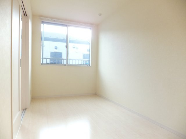 ヴェスタ市川Ａの居間・リビング