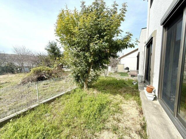 日進市浅田町上納の中古一戸建の庭