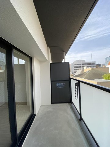 MODERN PALAZZO大名のバルコニー