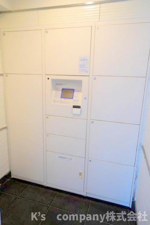 茅ヶ崎市汐見台　リストレジデンス茅ヶ崎海岸の設備|留守中でも宅配物を受け取れる宅配ボックス付き◇