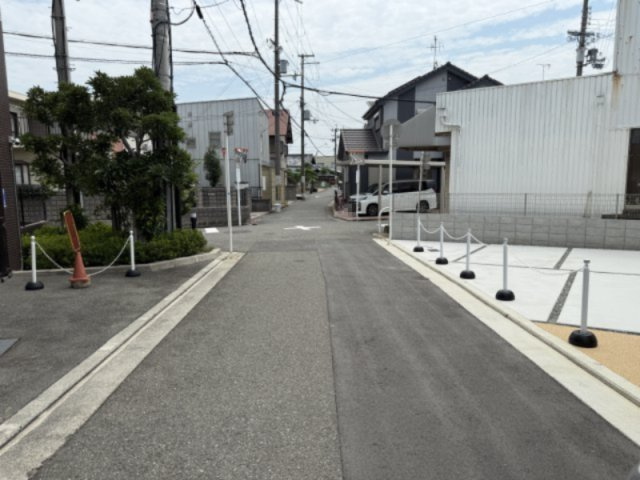 リーブルガーデン中区深井水池町の前面道路含む現地写真