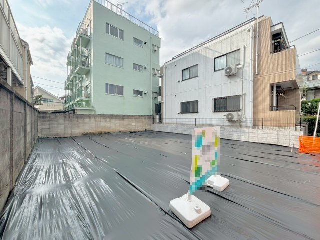 中野区松が丘1丁目　建築条件付き売地の外観|2026.07.18撮影

現地ご見学希望・資料請求などお気軽にお問い合わせ下さい！
03-5990-5201