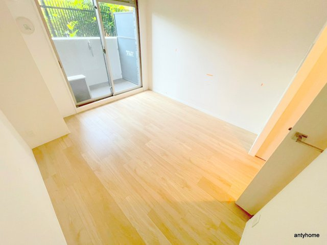 プレサンス新大阪ザ・シティ　仲介手数料無料の寝室