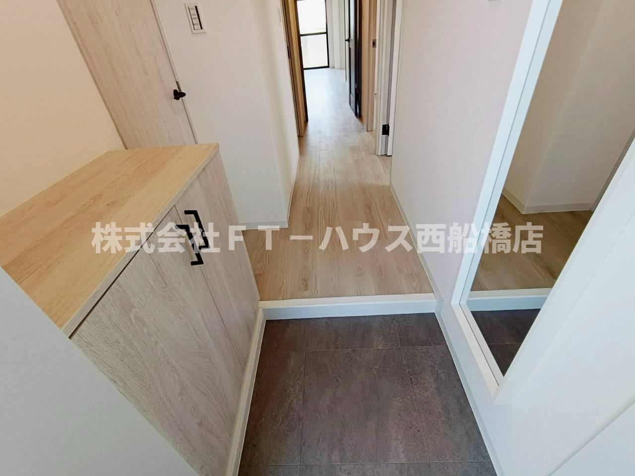 西船橋スクエアガーデンの玄関