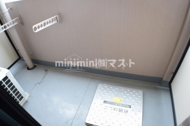 プレサンス千日前通のバルコニー|別部屋参考写真