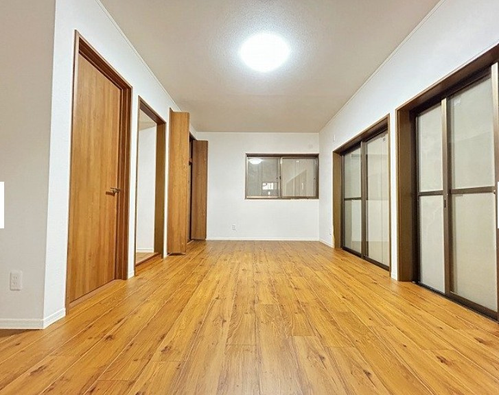 中古戸建　富士市伝法Rの洋室|1階洋室です