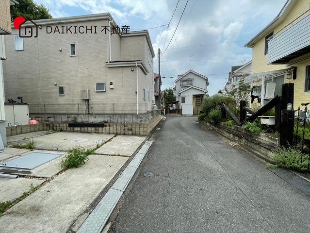 【前面道路含む現地写真】 | 桶川市加納　中古戸建